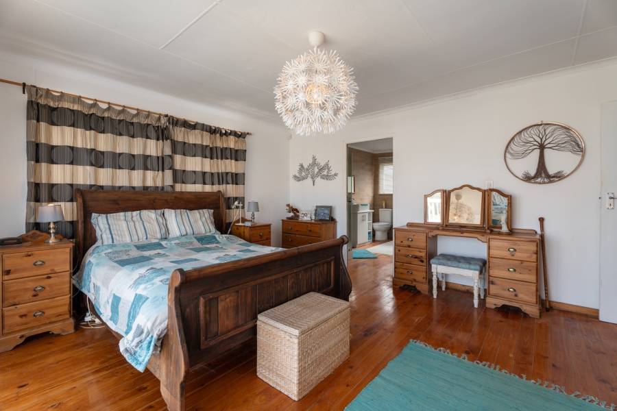 4 Bedroom Property for Sale in Bettys Bay Western Cape